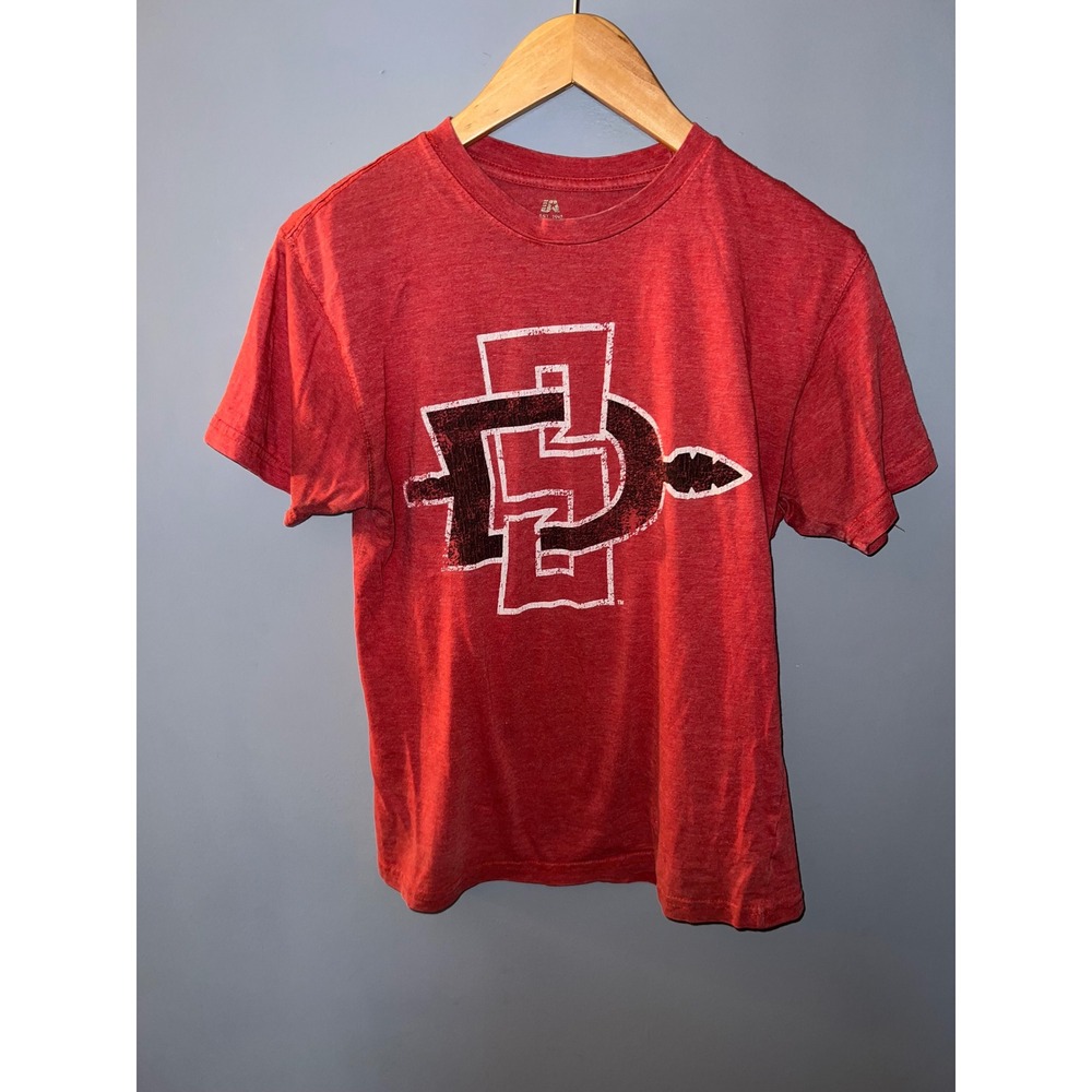 J. America San Diego State Aztecs SDSU Heather Red Logo T-Shirt Mens‎ M